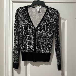 White House Black Market Ladies Sweater